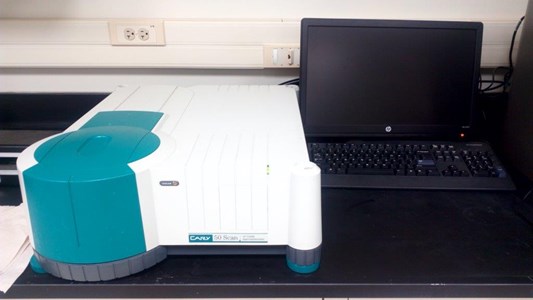 Varian Cary 50 UV-Vis spectrophotometer